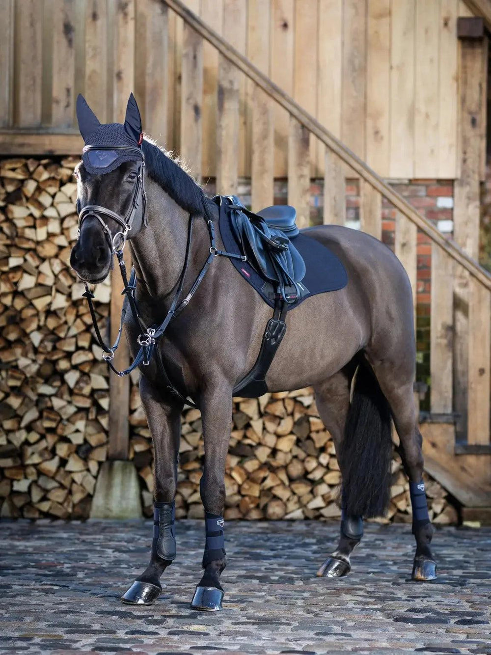 LeMieux cotton close contact square Lemieux