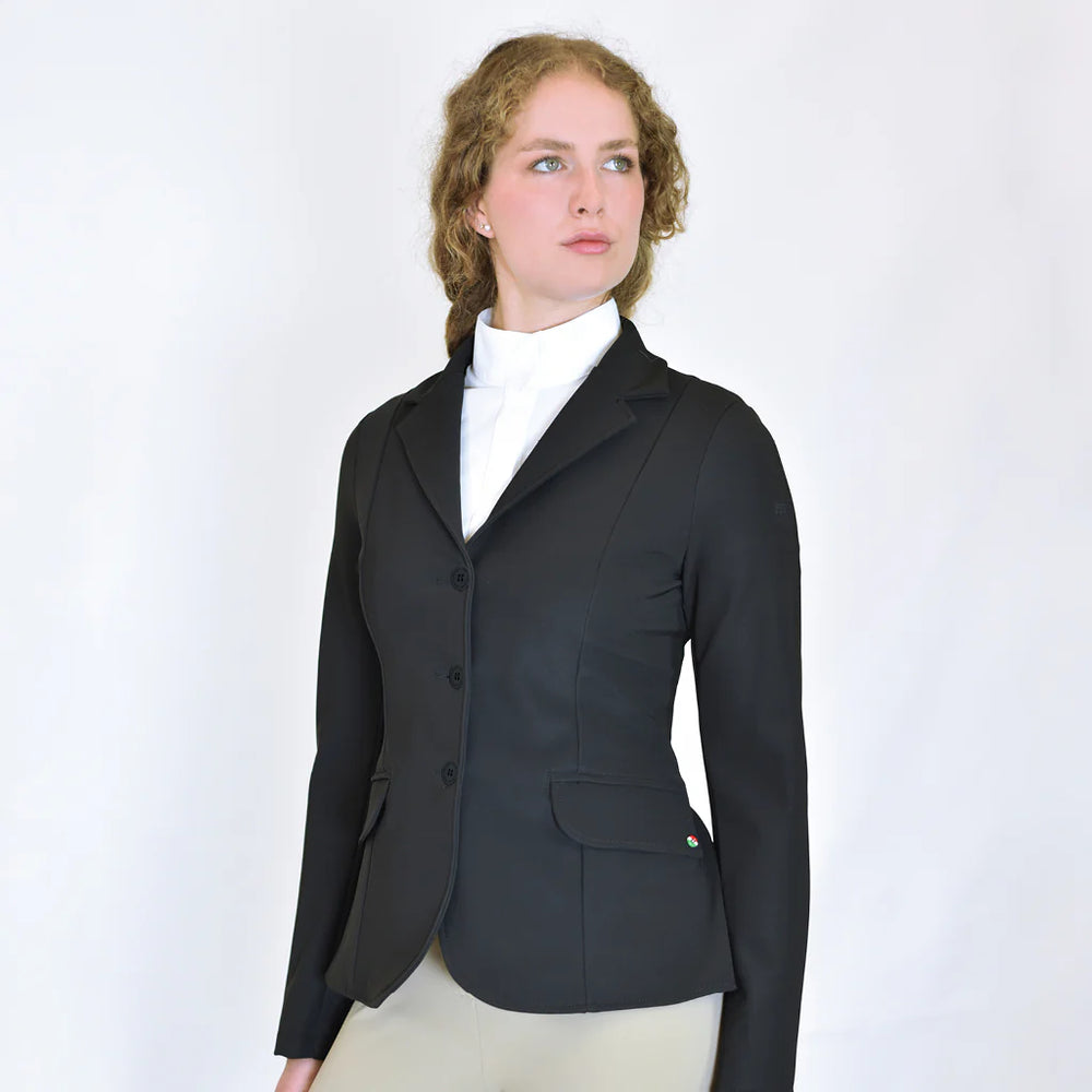 For horses naty hunter showjacket for ladies